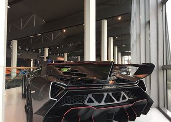 Lamborghini auto